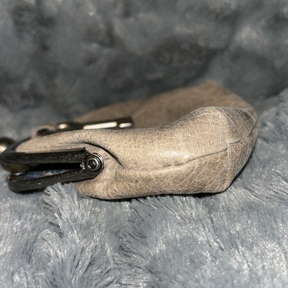 Fossil Elephant Key-Per Kiss Lock Coin Purse - Picture 7 of 9